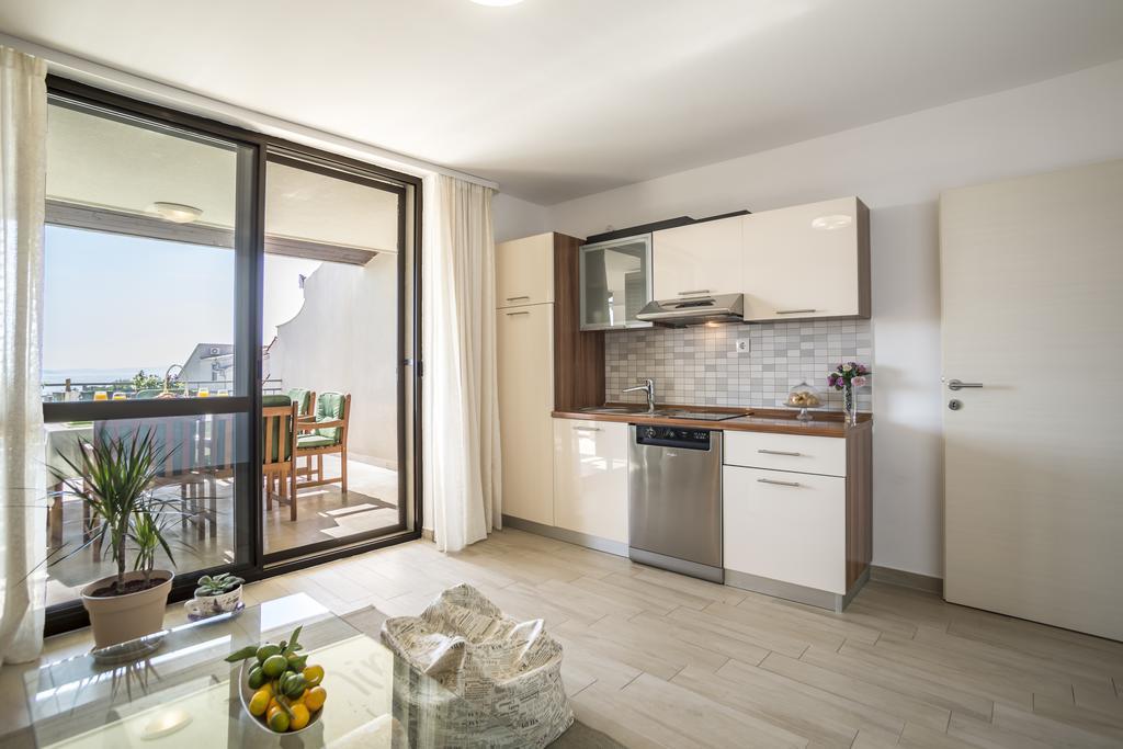 Holiday Home Petra Подстрана Экстерьер фото